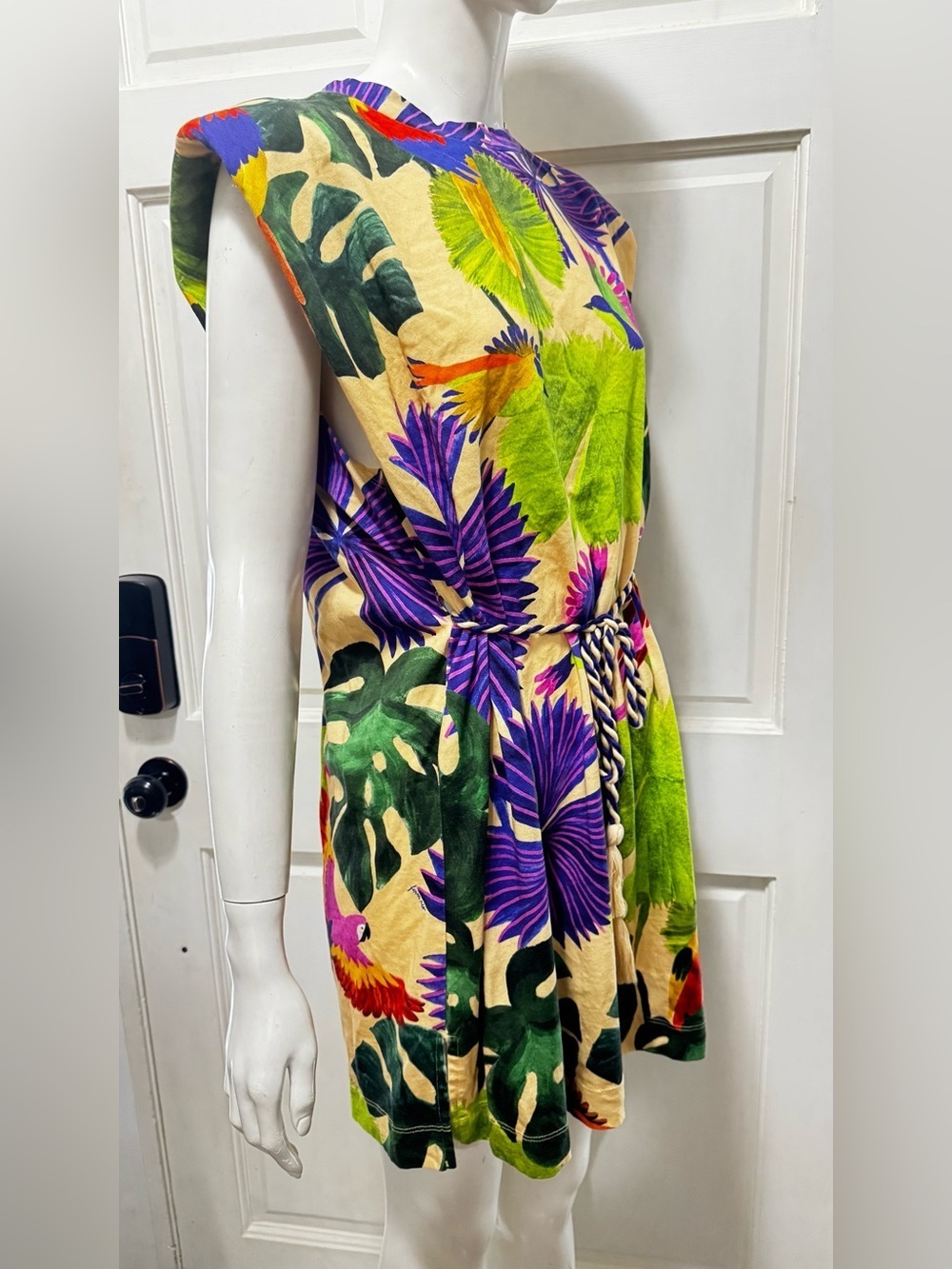 FARM Rio Tropical Macaw Print Mini T Shirt Dress Green, Purple, Cream Sz Medium - Picture 4 of 15